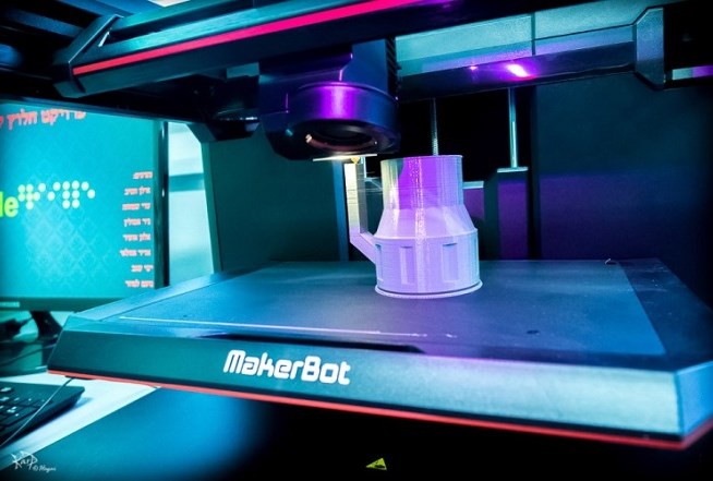 הדפסת מוצר במדפסת 3D
